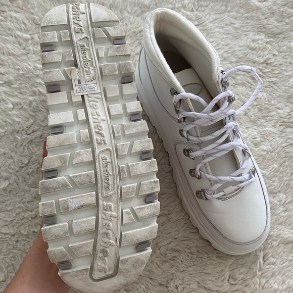 SOLD - Picture 4 of 5